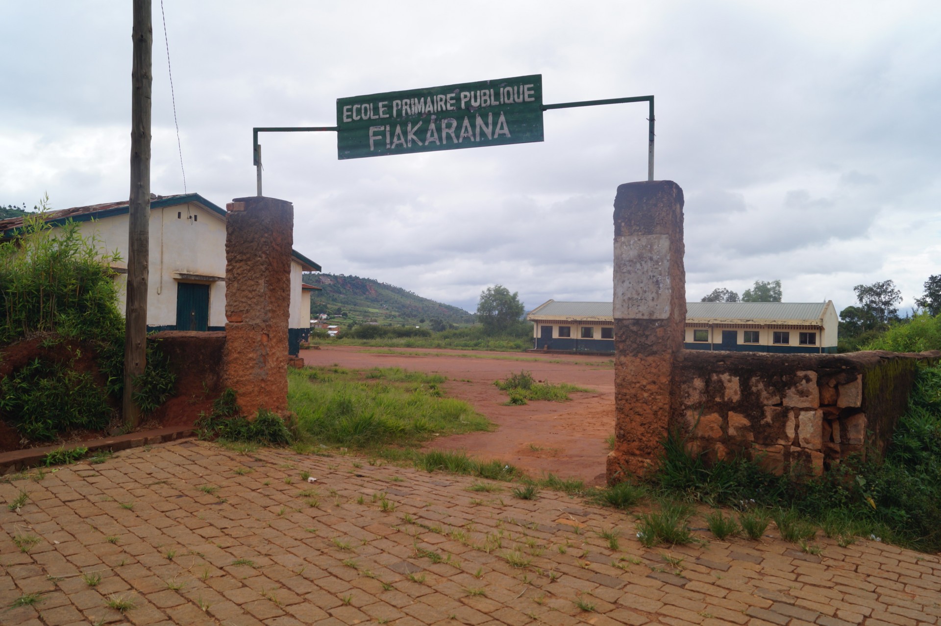 6-  L' ecole primaire publique de Fiakarana.