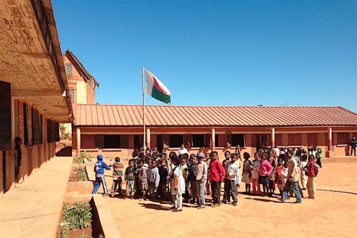 21- Une petite école du village