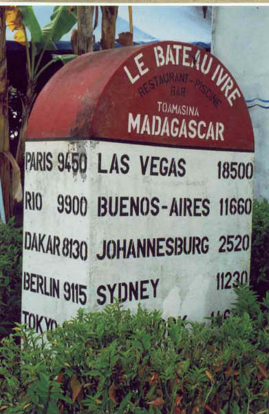 01-Borne kilométrique à Tamatave