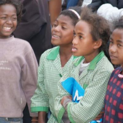 01- Des enfants à lécole