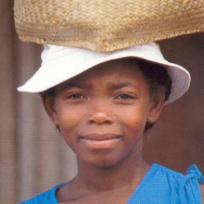 06- Sourire d'une femme Sakalava