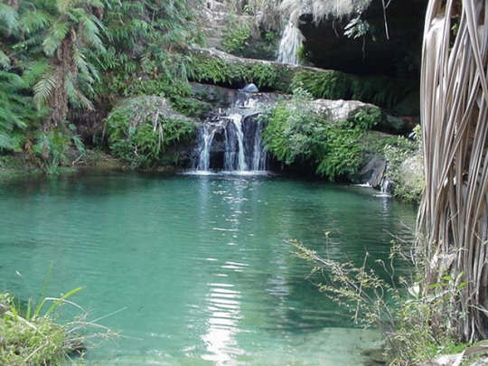 07- Chute d'eau à Isalo