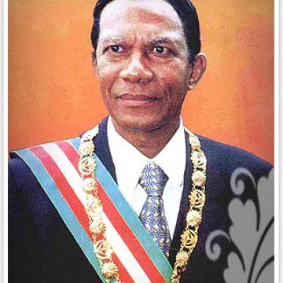 08- Didier Ratsiraka (du 9 février 1997 au 5 juillet 2002)