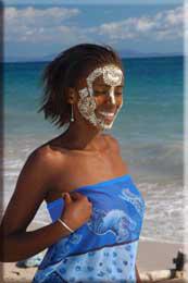 09- Sourire d'une femme de Nosy Be