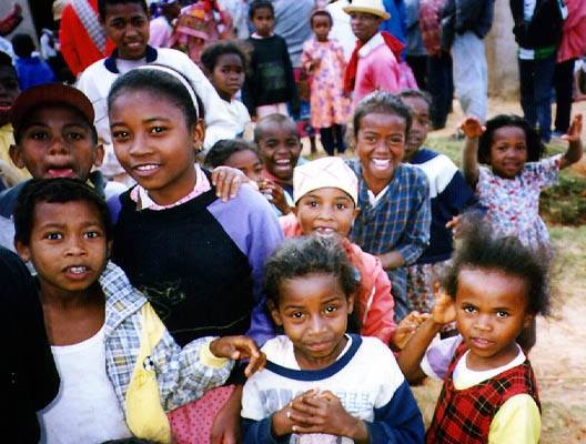 12-Un autre groupe d'enfants